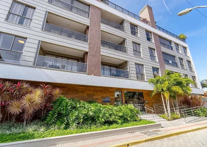 Porto Madero - Amplo Apartamento Em Condo Com Piscina Bombinhas